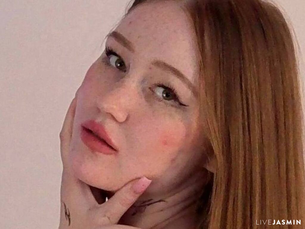 Cam girl profile image for AddieRunk