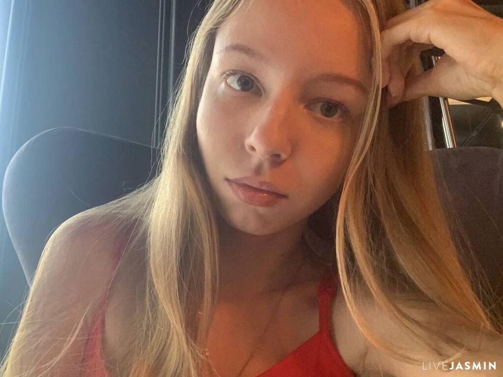 Profile photo for AdenaMcfalls