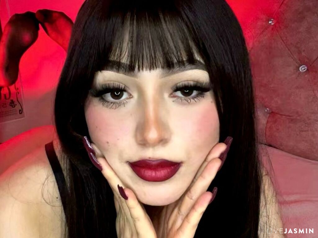 Cam girl profile image for AkiraYami