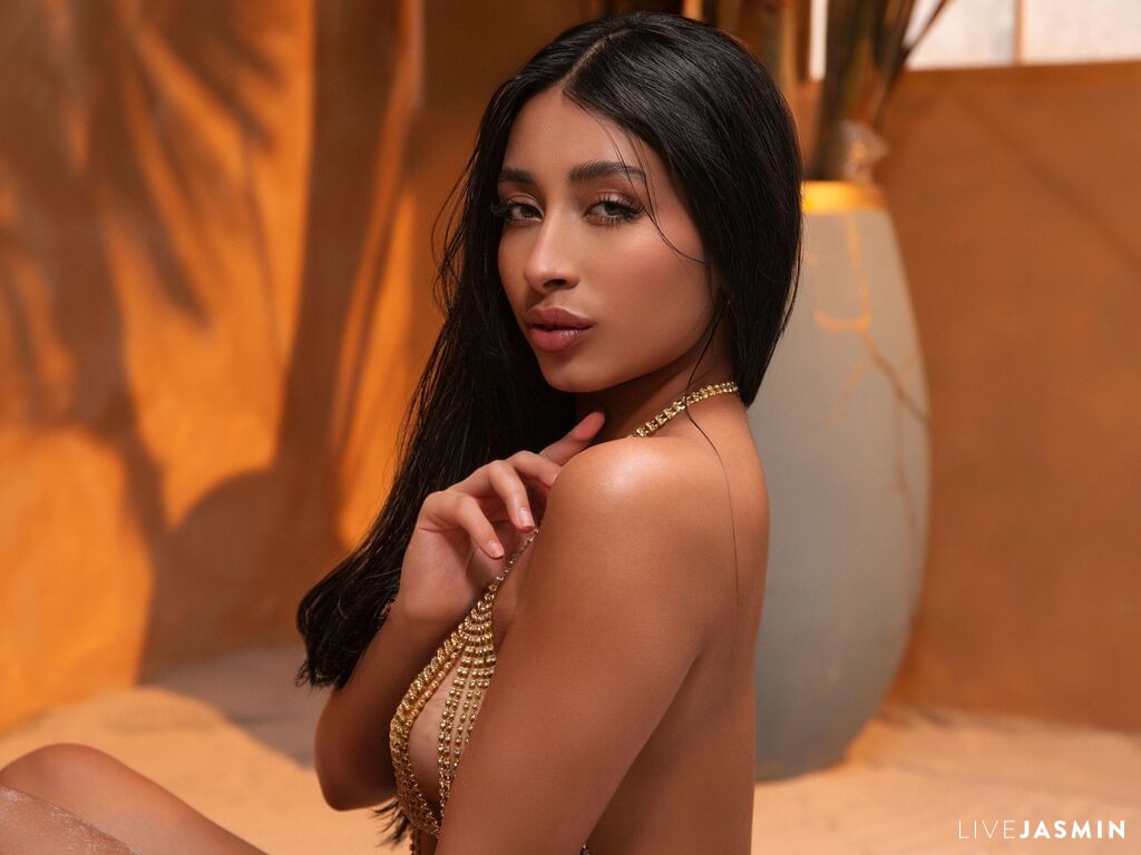 Profile photo for AlejaZans