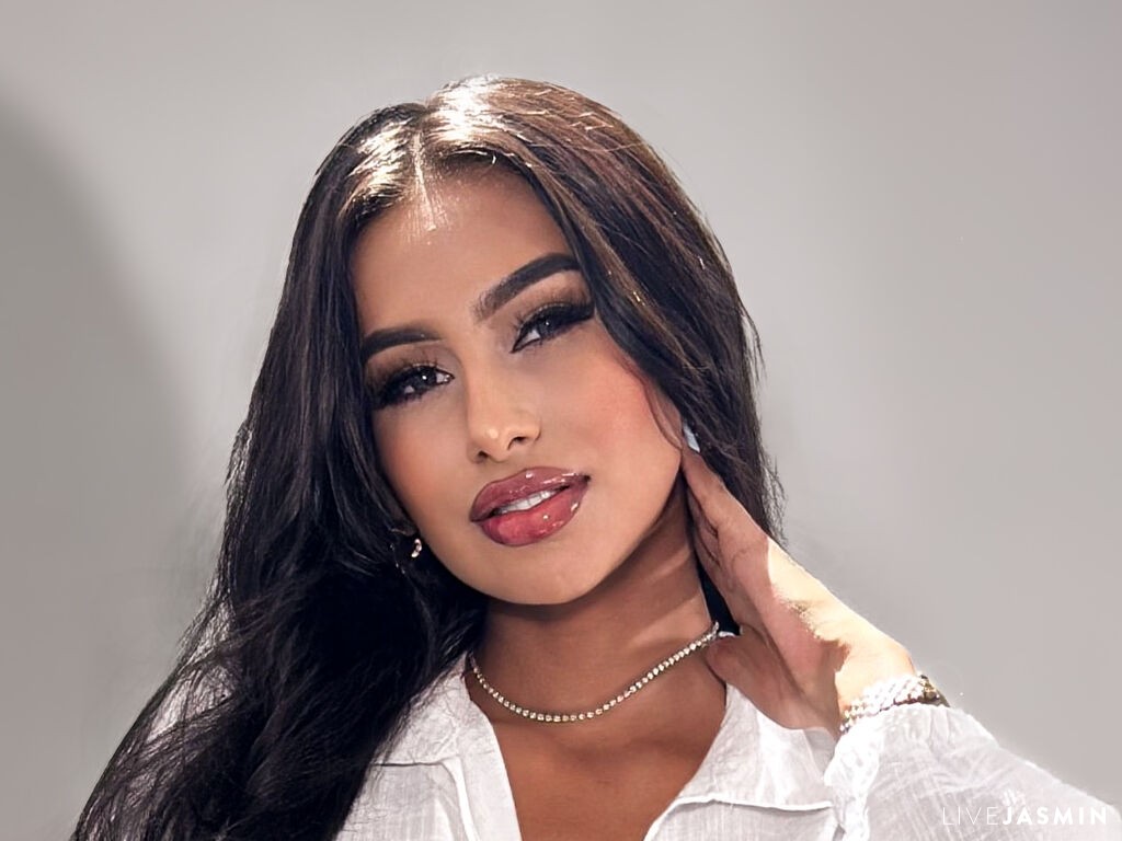 Browse AlessiaMathews live chat profile