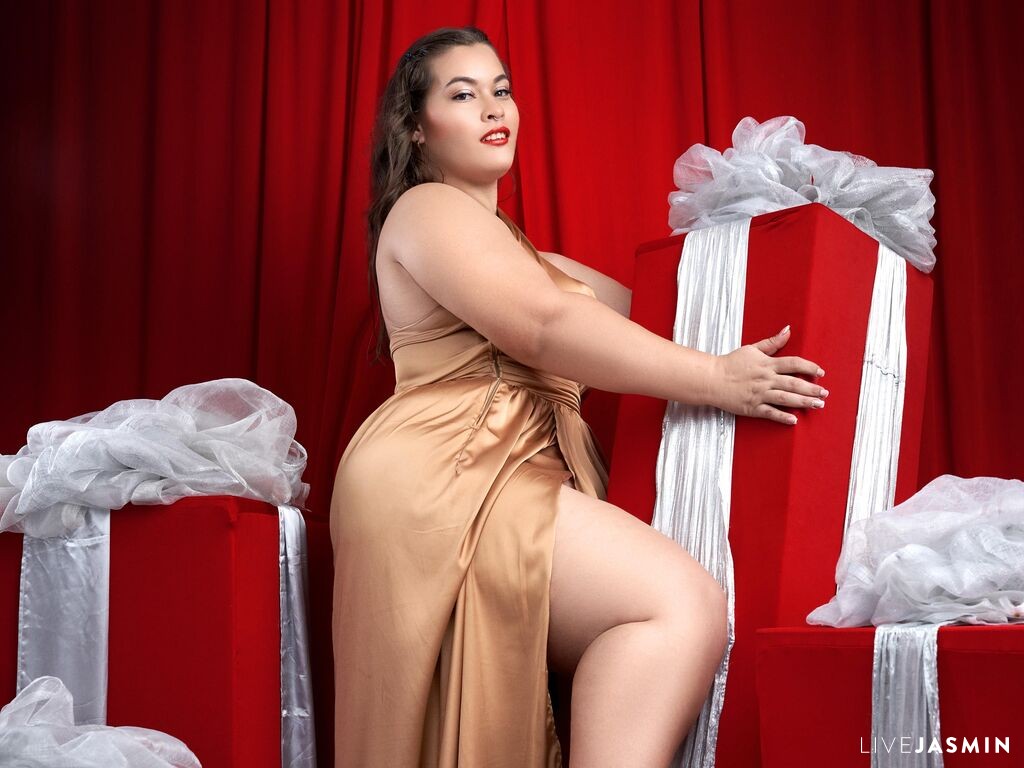 Cam girl profile image for AlexaBlumm