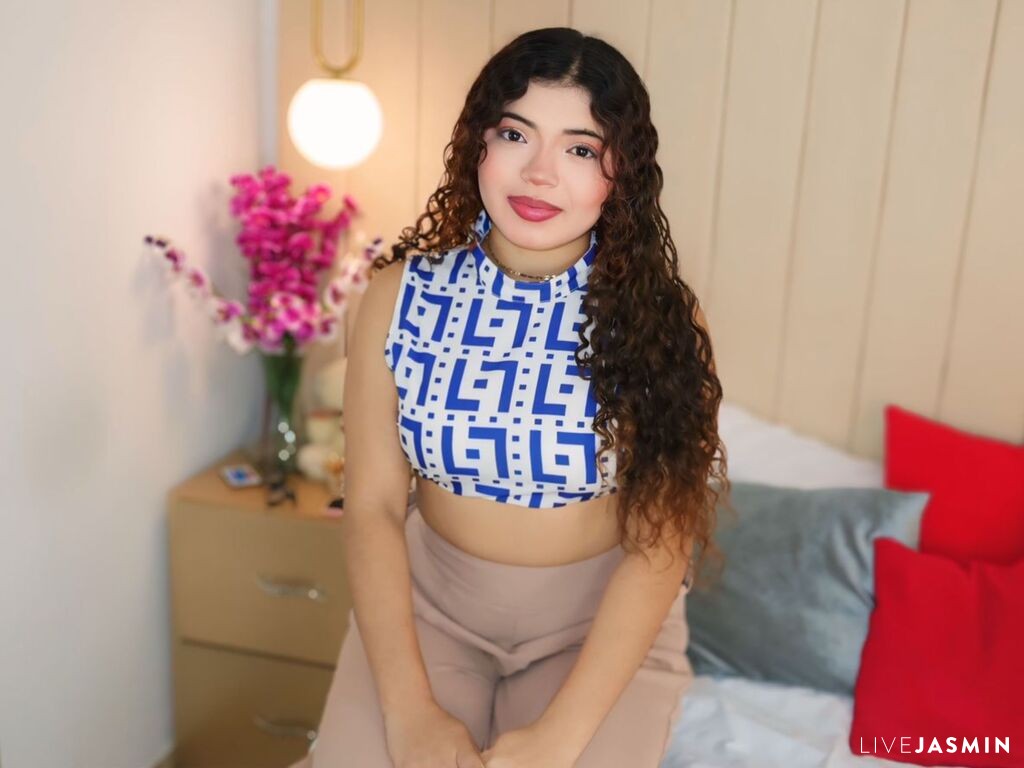 View AliceKalo live cam profile