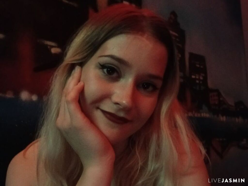 Profile photo for AlisLinn