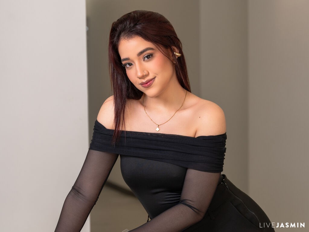 AlisonPortman model profile and live status