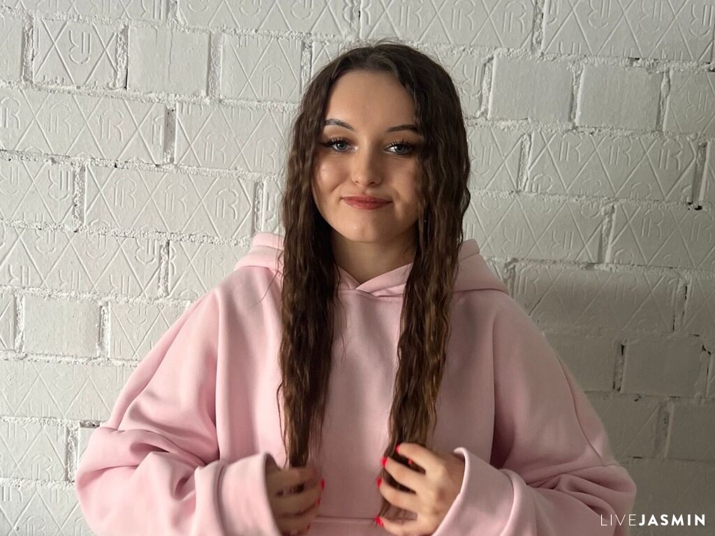 Cam girl profile image for AlissaCanepa