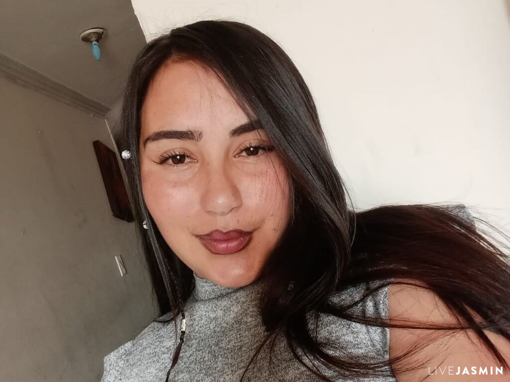 View AlissonEsmit live cam profile