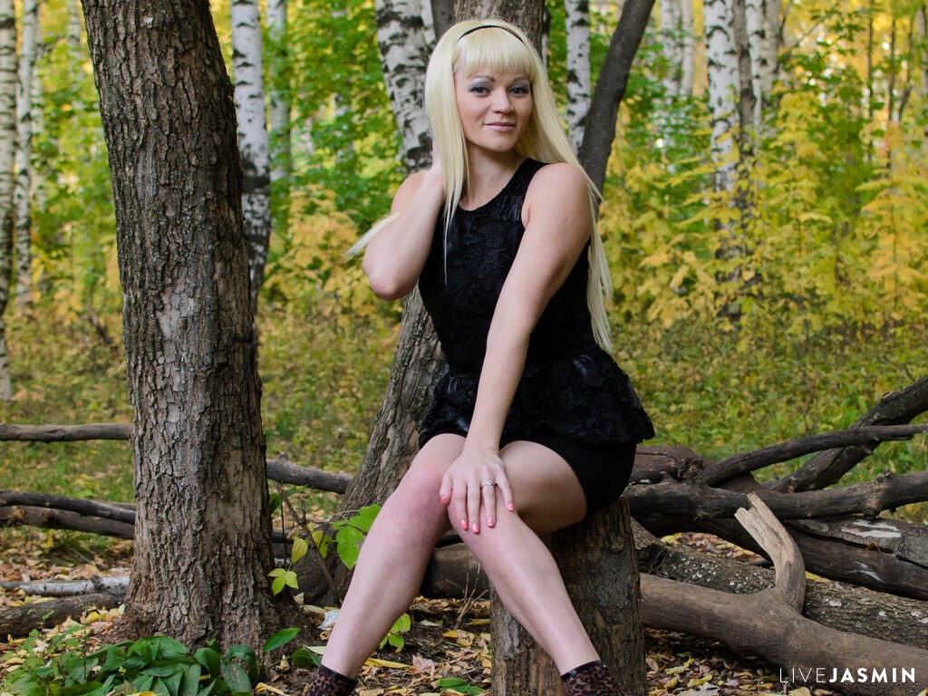Cam girl profile image for AlissonSpecial