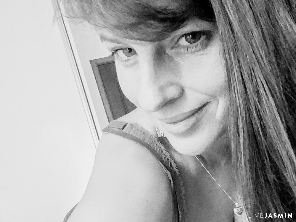 Live cam profile for AmazingNicole