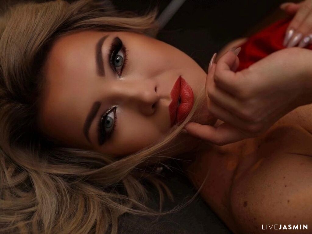 Anelise LiveJasmin model profile