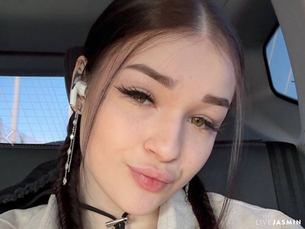 AngelaStephens live cam girl profile