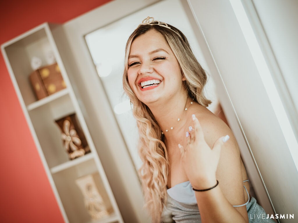 AngelinaSkyer model profile and live status