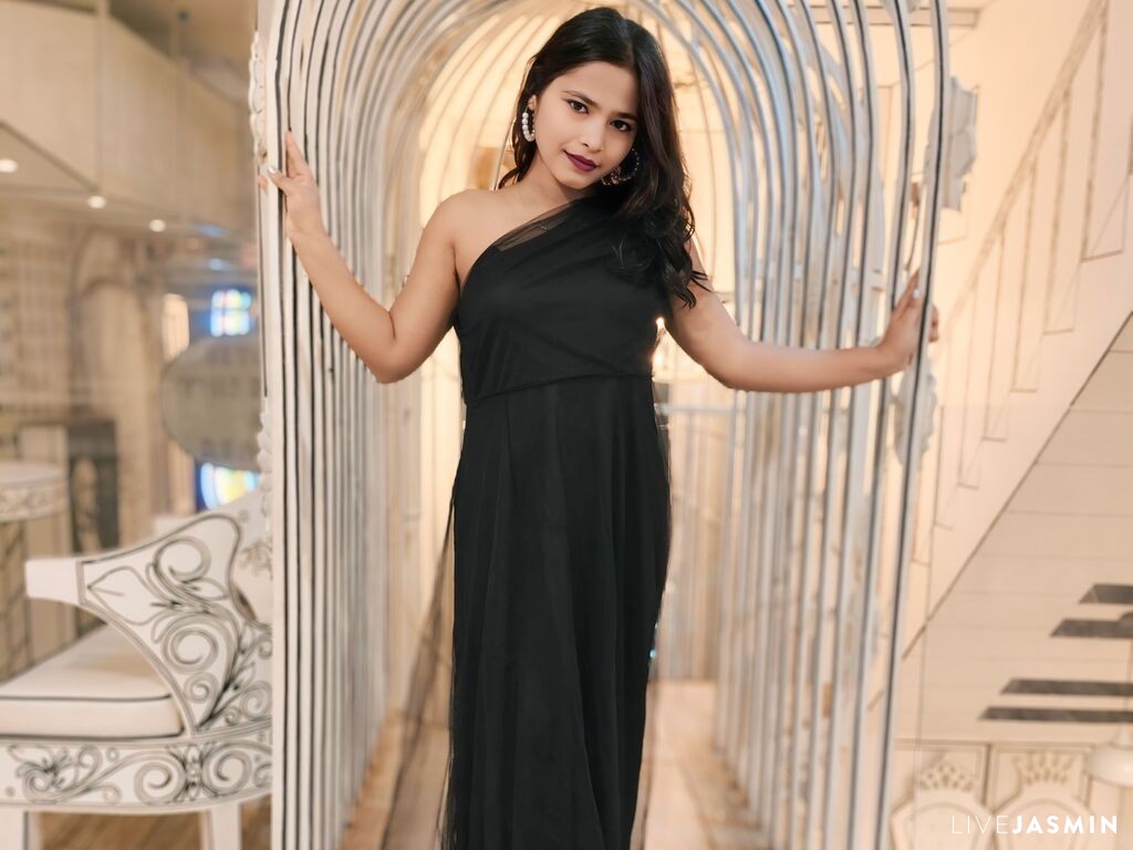 Anjalii model profile and live status
