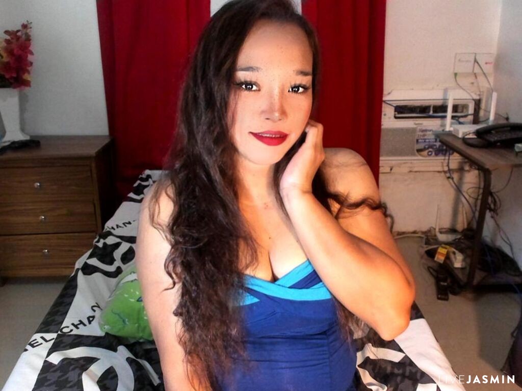 Profile photo for AnnaDelphine