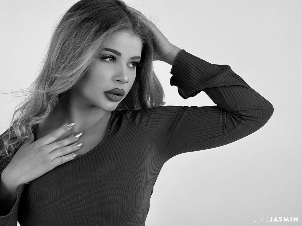 Profile photo for AnnaLenor