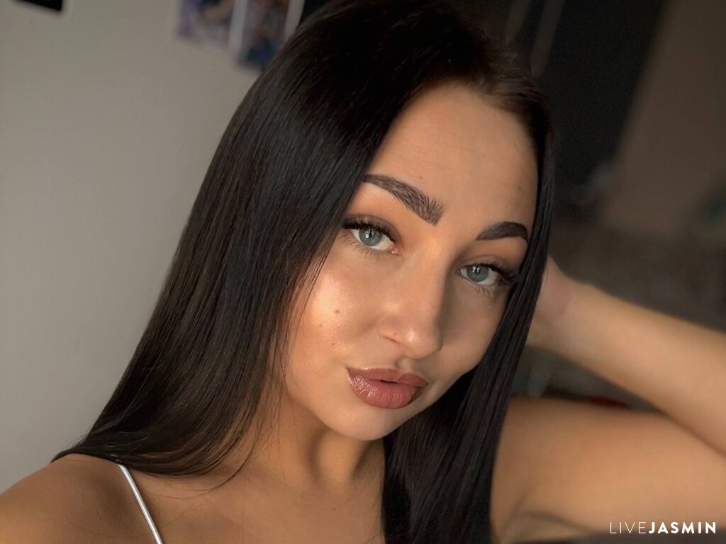 Cam girl profile image for AnnaSmittie