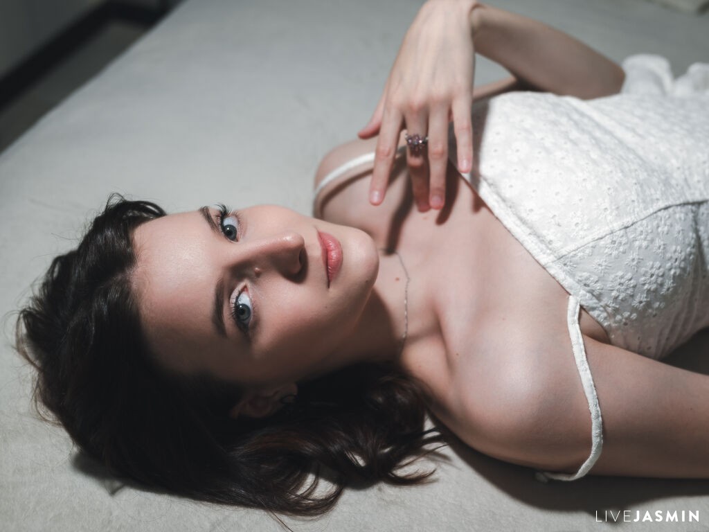 Profile photo for AnneAstin