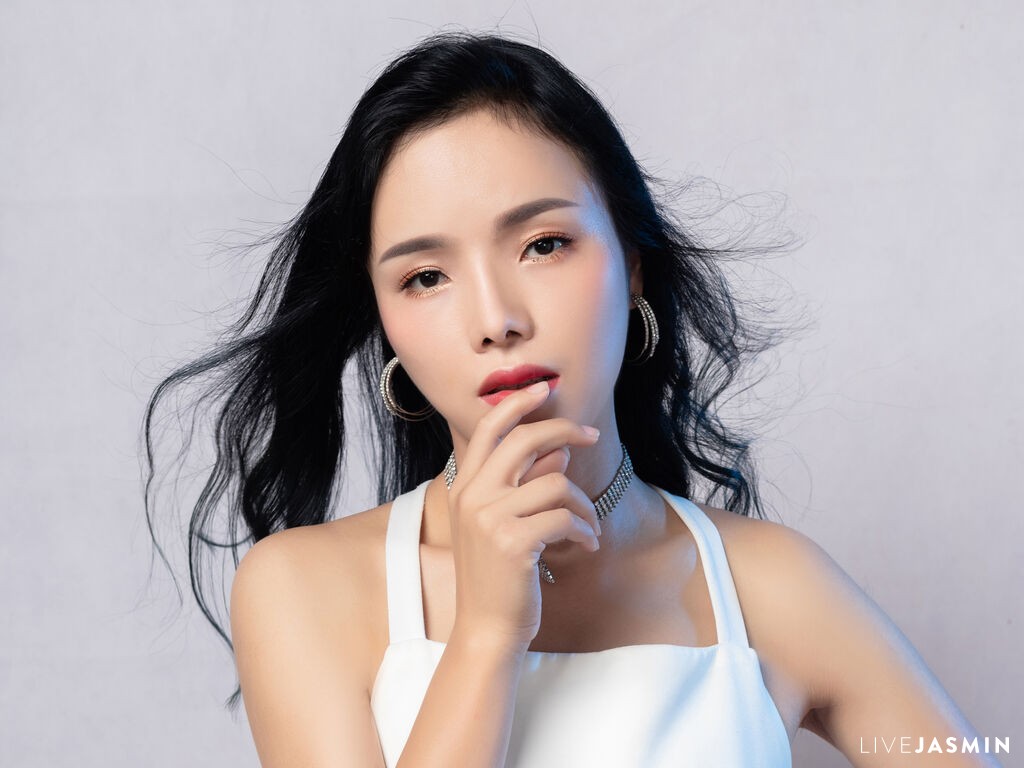 Profile photo for AnneJiang