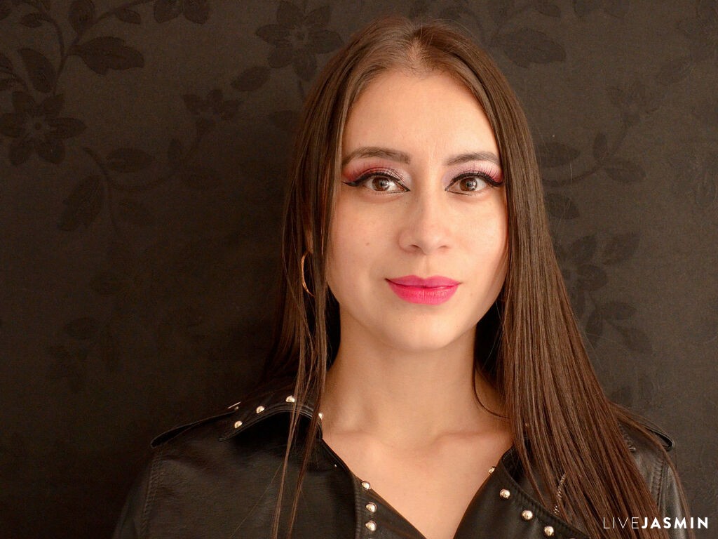 AnnyeWilliams live cam girl profile
