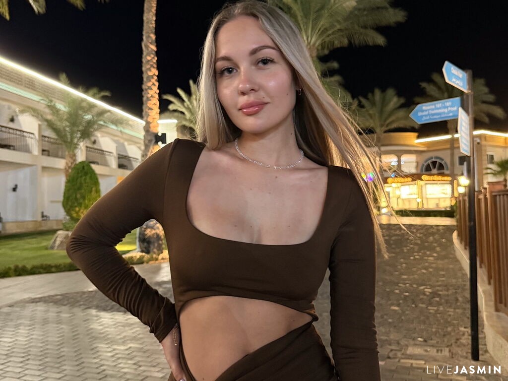 AnySlim live cam girl profile