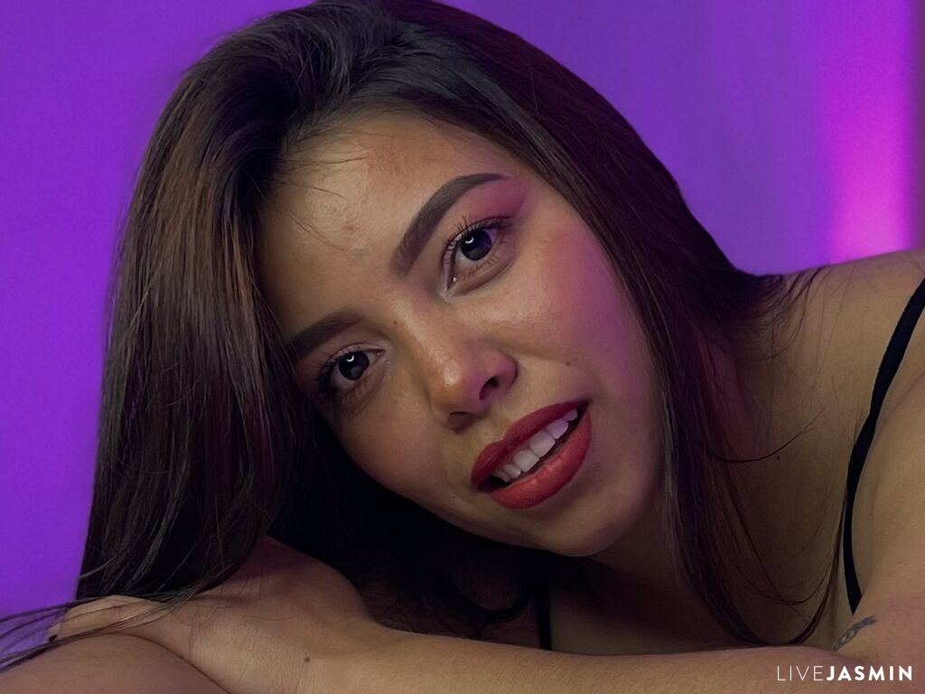 Profile photo for ArianaCast