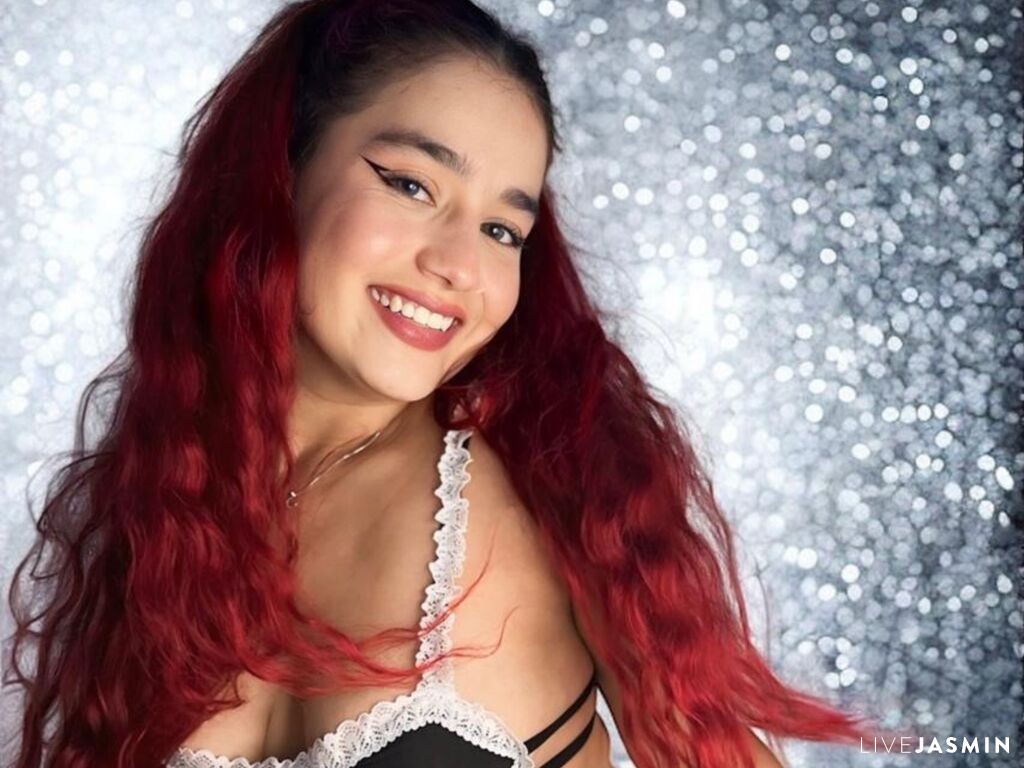 Cam girl profile image for ArielSparkz