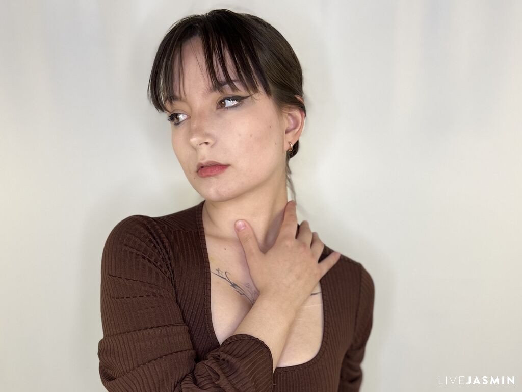ArleneAbramovich model profile and live status