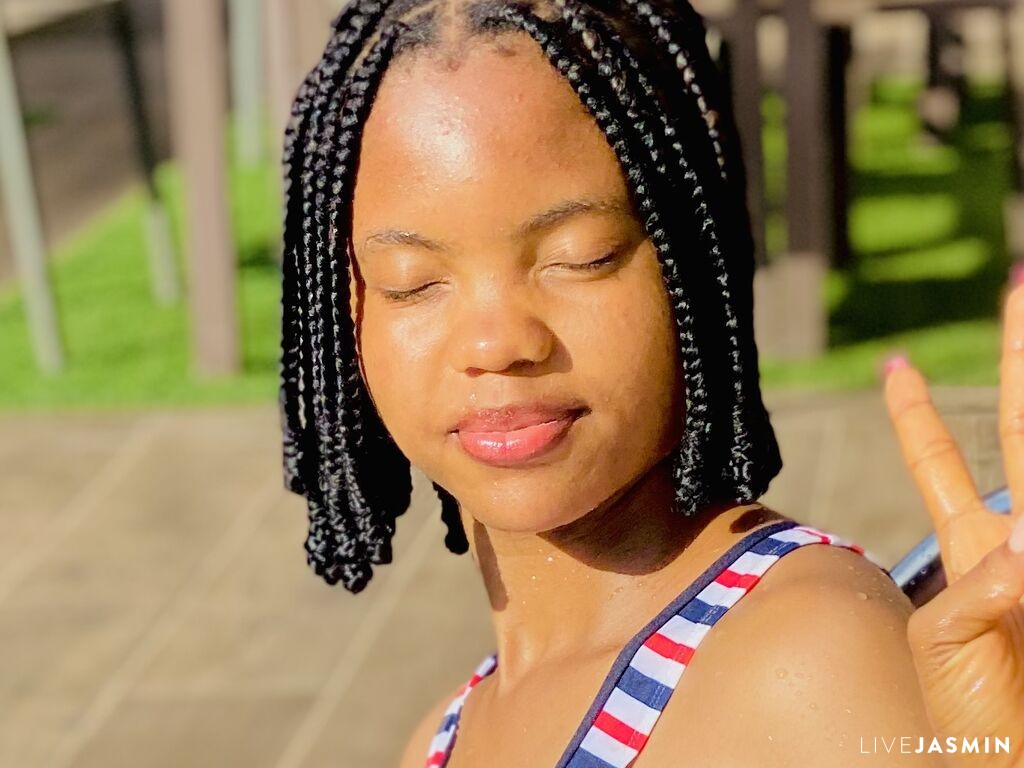Profile photo for AuhonaDewani