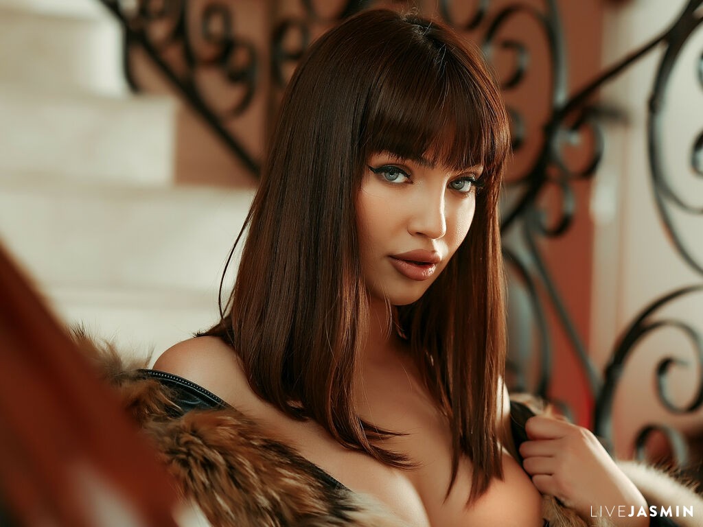View AvaKroft cam profile and live status