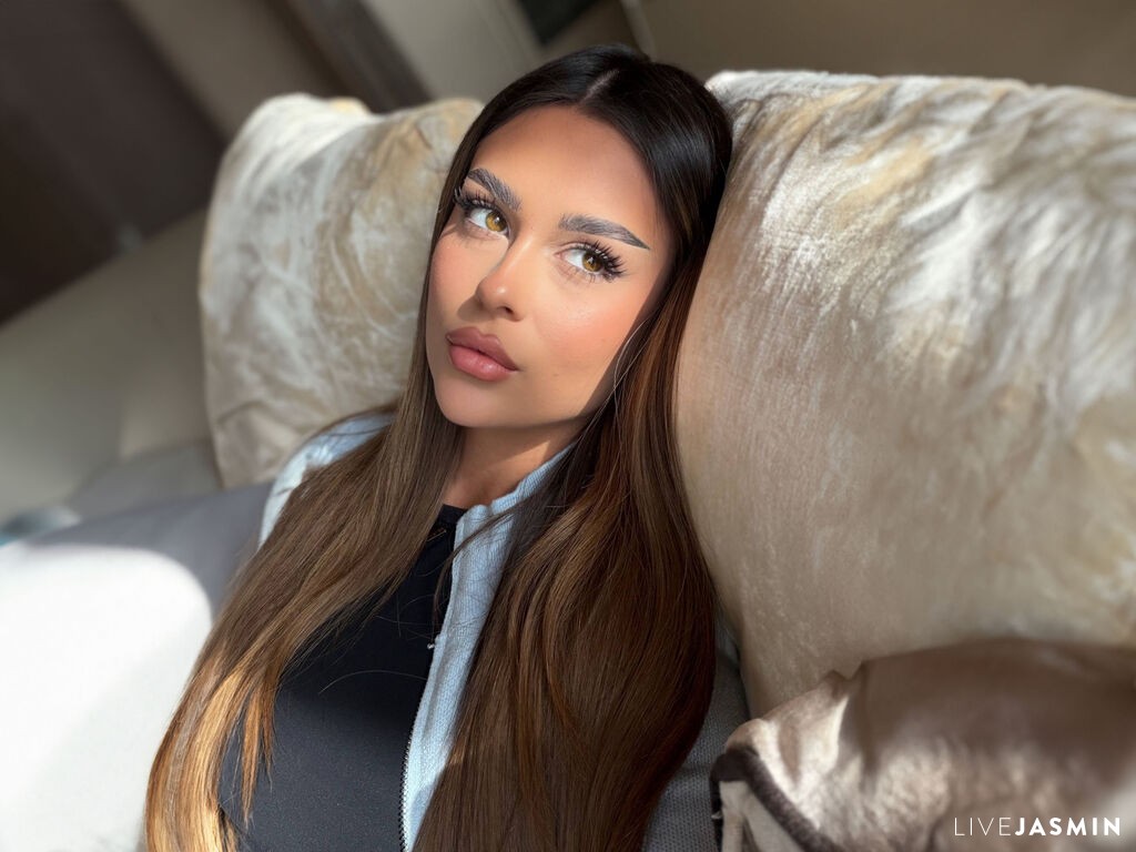 AyannaNur LiveJasmin model profile