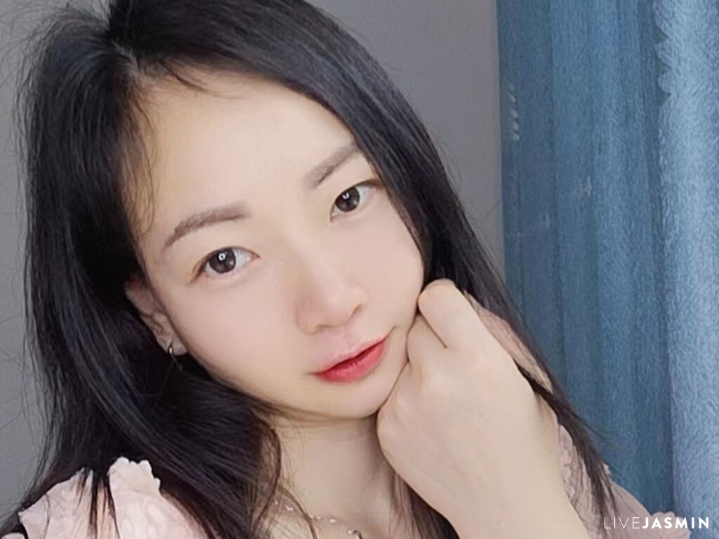 Cam girl profile image for BaomiGirls