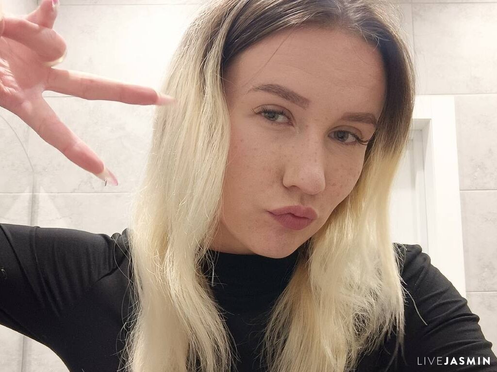 BarbaraReid model profile and live status