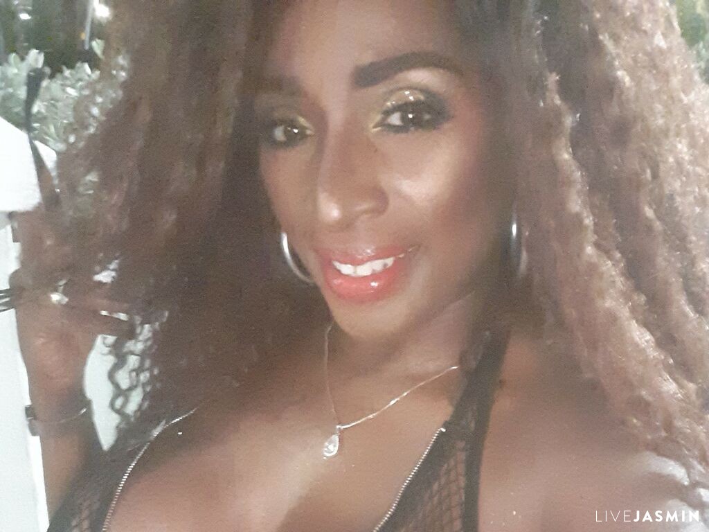 View BarbieBronze live cam profile