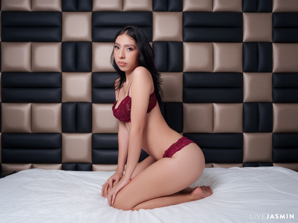 Profile photo for BellaMontblanc