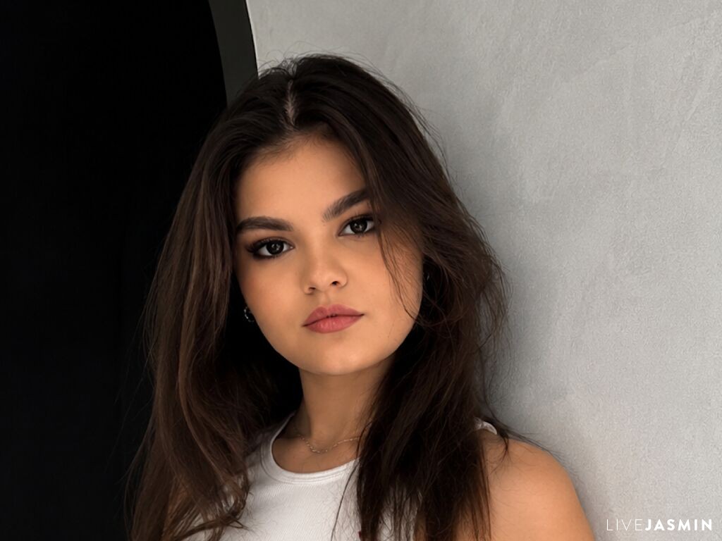 BridgetteBloome model profile and live status