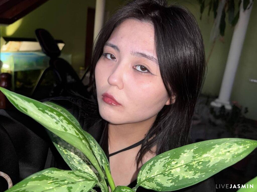 CalistaThornfy model profile and live status