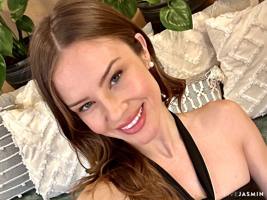 CamilleTantra live cam girl profile