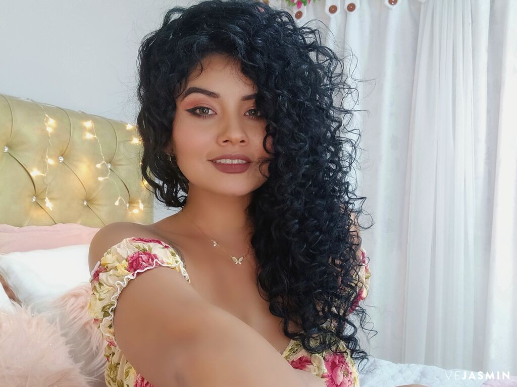 CanelaLebrand live cam girl profile