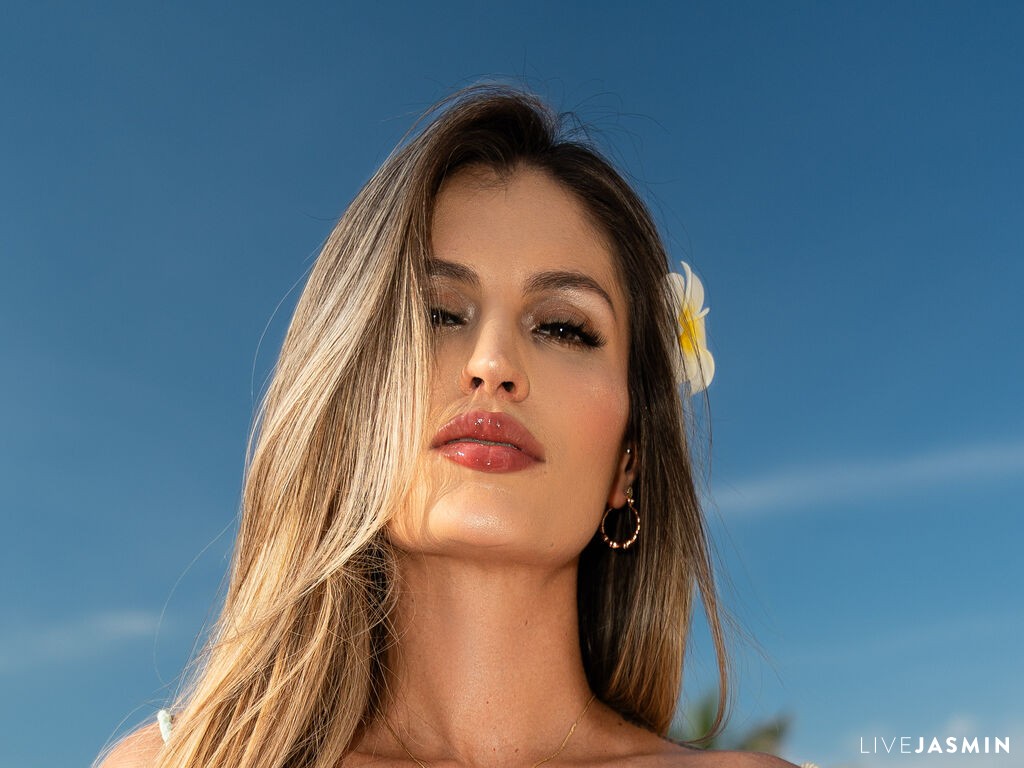 CarlaFerrara profile in Live Latin Cam Girls