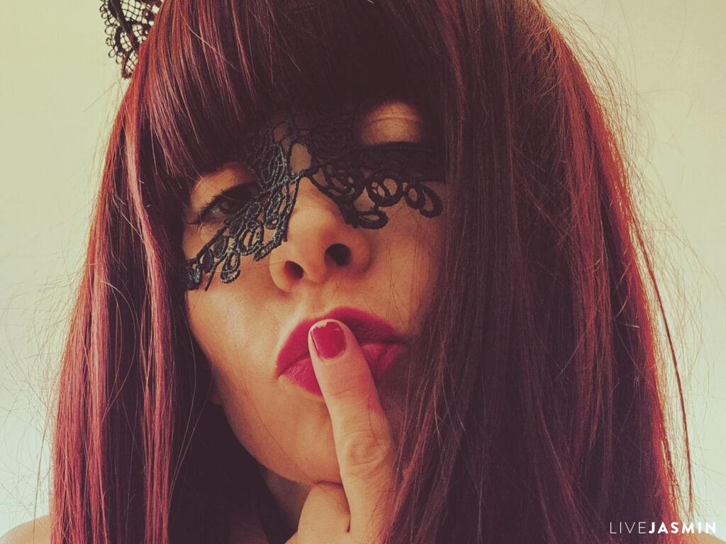 CarlaVendome live cam girl profile