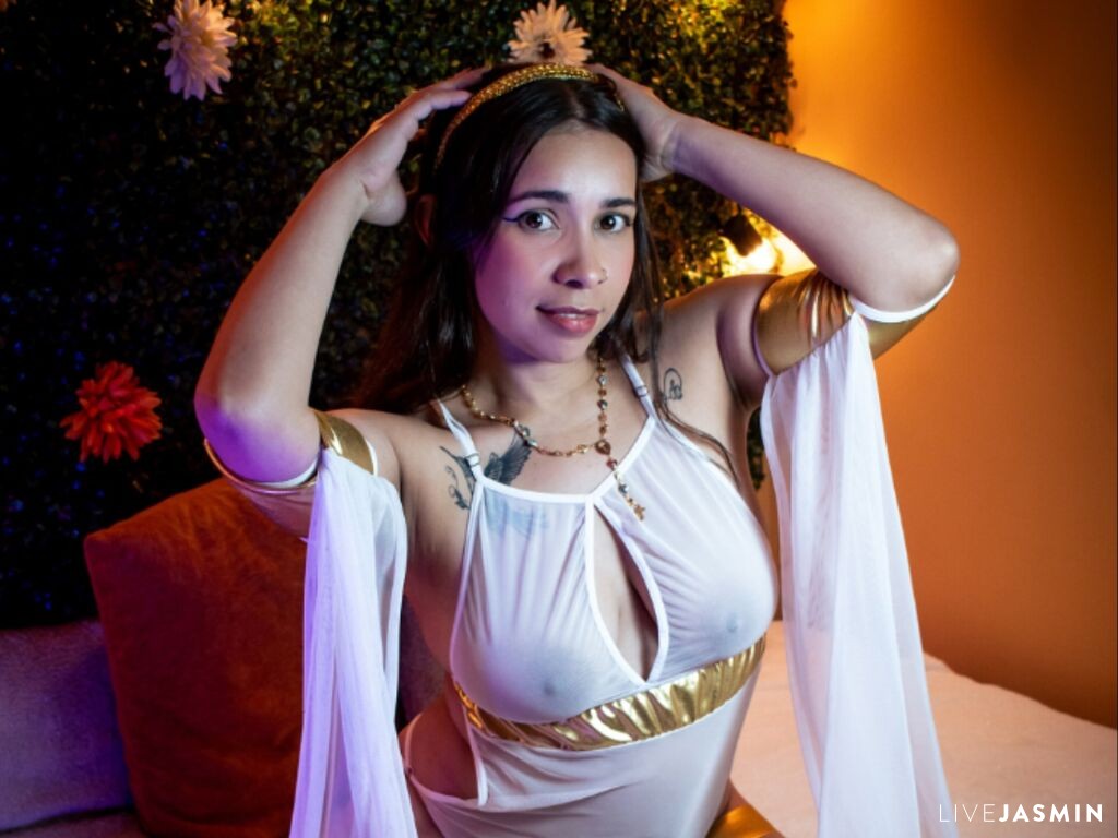 View CataleyaAmaya live cam profile