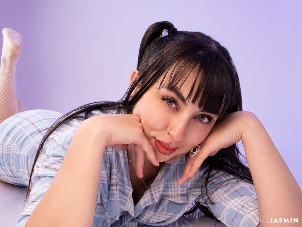 Profile photo for CatalinaRoselle