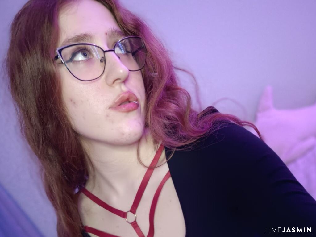 View CatrinaRobers live cam profile
