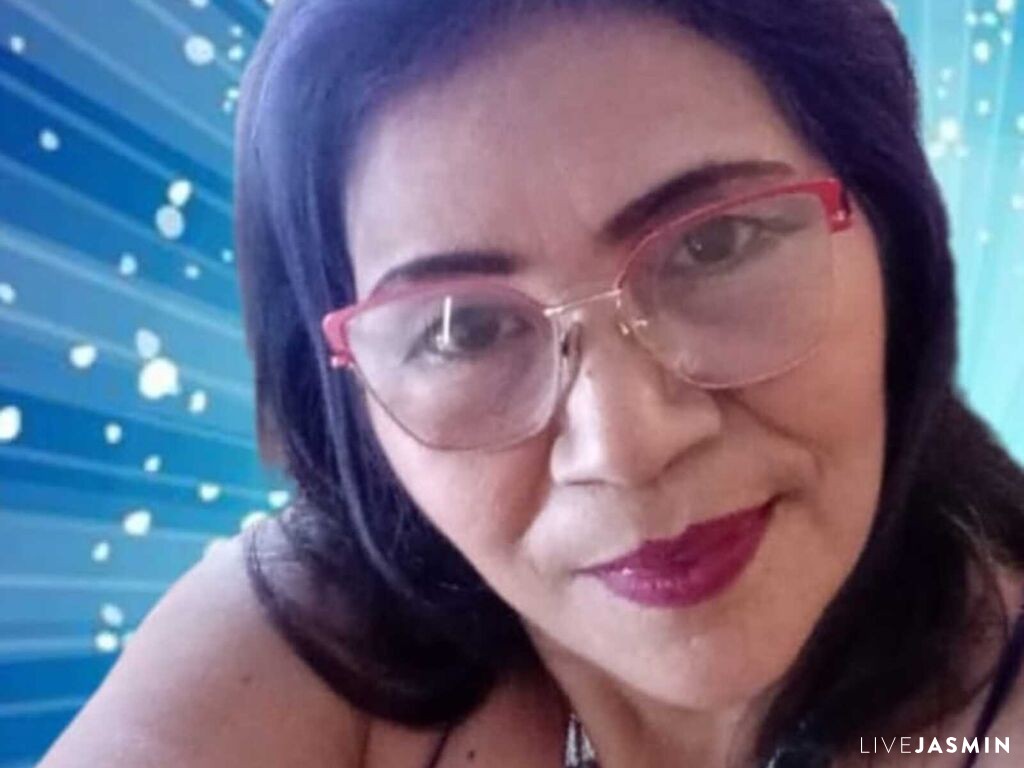 CelesteFrost live chat profile