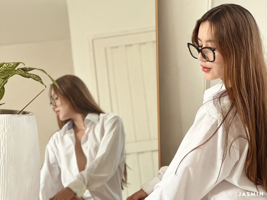 CharaSmith LiveJasmin cam profile image