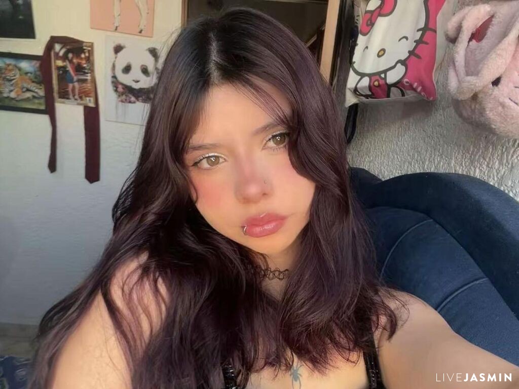 View CherrySofty live cam profile