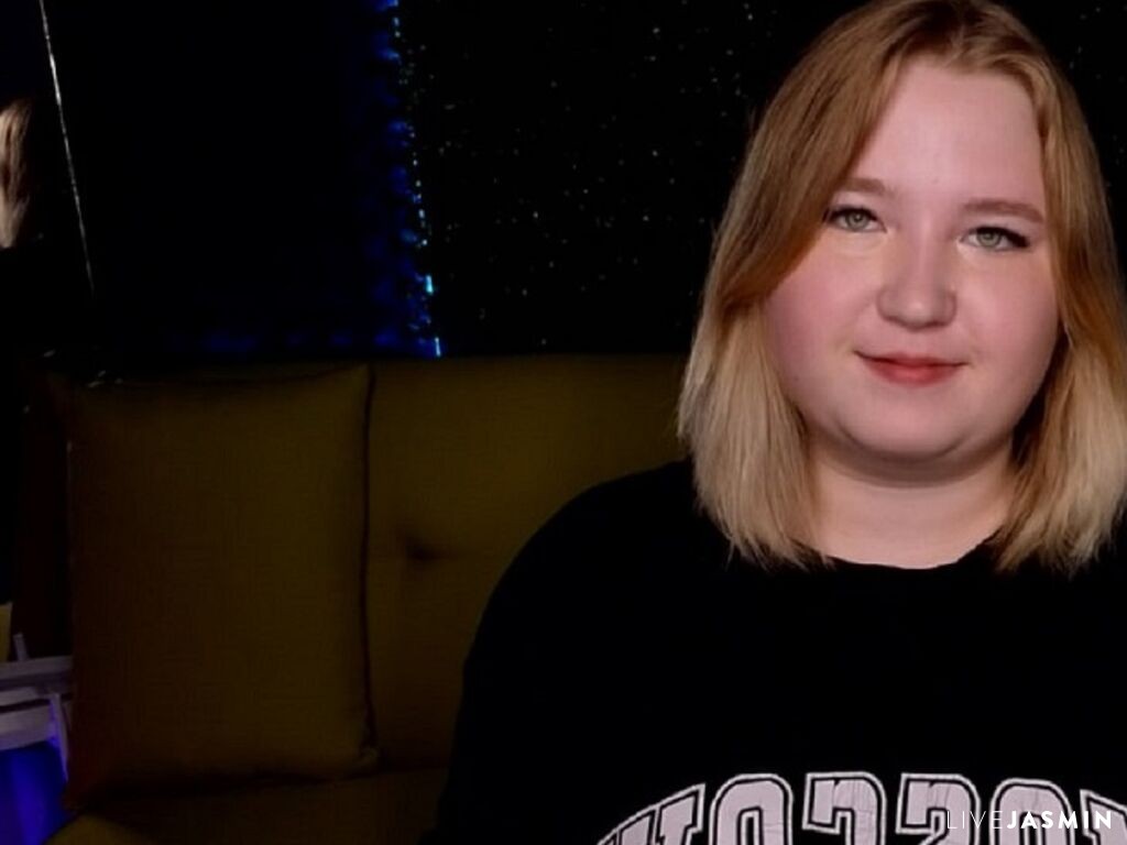 Cam girl profile image for ChimberWo