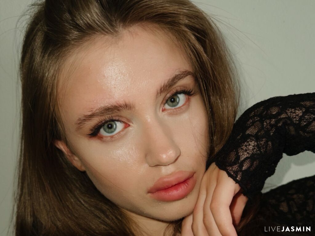 ChloeSunset live cam girl profile