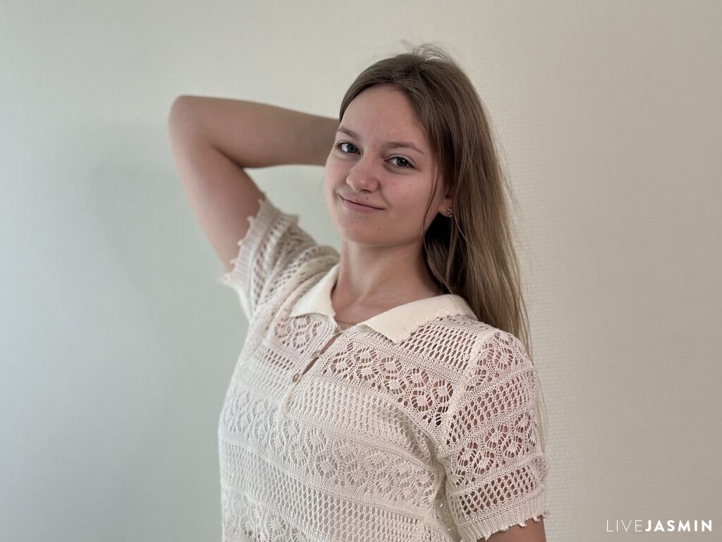View ChristiaChicles live cam profile