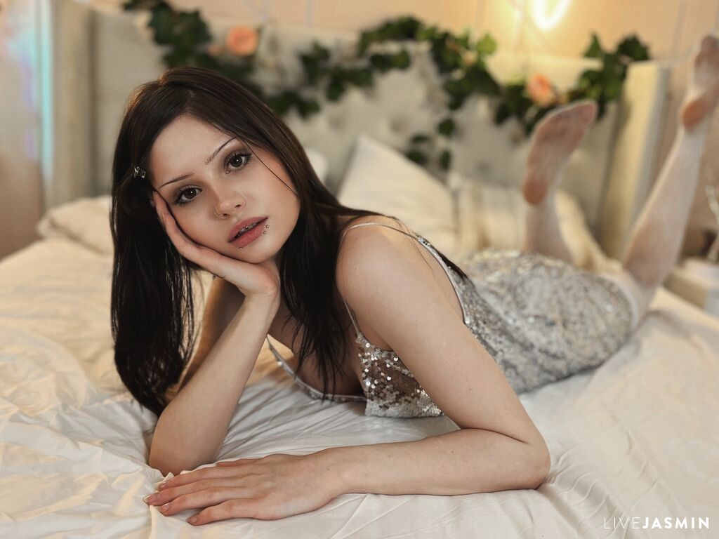 View CindyPage live cam profile